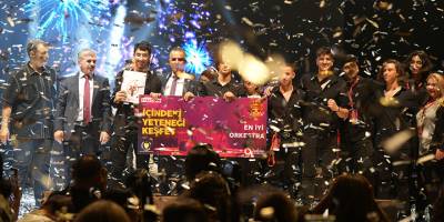 Telsim Freezone 10’uncu Liselerarası Müzik Yarışması’nda kazanan Namık Kemal Lisesi