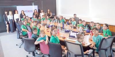 İlkokul öğrencileri Creditwest Bank’ı ziyaret etti ve hayallerini anlattı