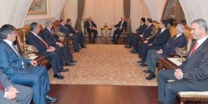 Eroğlu, bakanlarla yemek yedi
