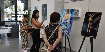 "1. Üreten Kadınlar Sergisi" Girne'de sanatseverlerle buluştu