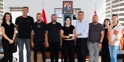 “Adalet İçin Koşuyoruz” temasıyla düzenlenen halk koşusundan elde edilen gelir Şampiyon Melekleri Yaşatma Derneği’ne bağışlandı