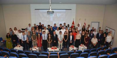 ICALT 2024, 14 ülkeden bilim insanının katılımı ile Yakın Doğu Üniversitesi ev sahipliğinde devam ediyor