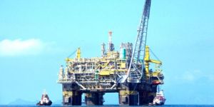 Davutoğlu’na Güney’den ve Yunanistan’dan cevap