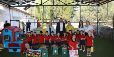 Çelebi'den eğitime destek