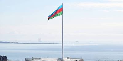 Bakü'de dalgalanan Azerbaycan bayrağı, Guinness Rekorlar Kitabı'na girdi