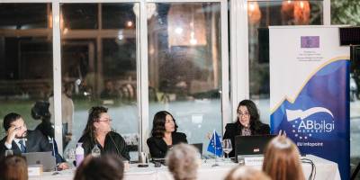 Kadına yönelik şiddetle mücadele ve kadın haklarının güçlendirilmesini hedefleyen panel düzenledi