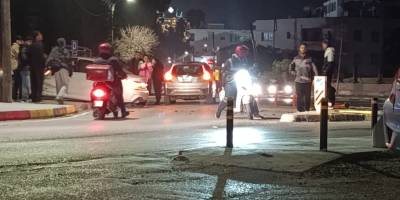 Trafik levhalarına ve bankanın camına çarparak durabildi