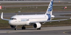 Ercan uçağı İstanbulu KİLİTLEDİ