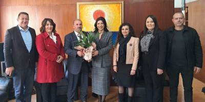 Meclis çalışanları Öztürkler ve Özdenefe'yi ziyaret etti