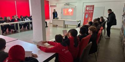 16 okulda toplam 1603 öğrenciye güvenli internet eğitimi verildi