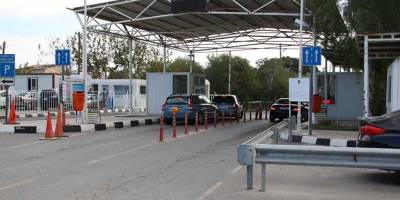 Güneyden kuzeye canlı güvercin, tavuk eti ve donmuş patates geçirdi