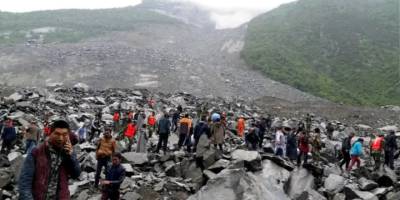 Çin'in Sıçuan eyaletinde meydana gelen heyelanda 30 kişi mahsur kaldı