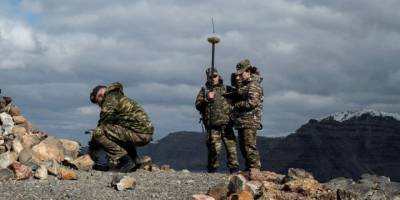 Santorini depremleri için yanardağ alarmı