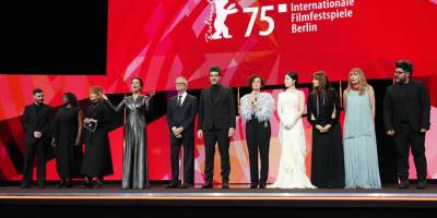 Sanatçı Tilda Swinton onursal ödülü aldı, sağlam bir insanlık dersi verdi