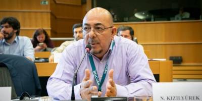 Niyazi Kızılyürek'in konuşmacı olacağı "Türkiye'nin Kıbrıs Politikaları Paneli" Salı akşamı 19.00'da Blckbrd Social'da...