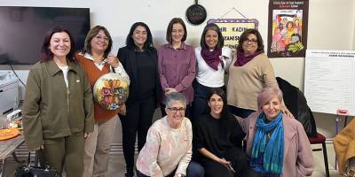 CTP Kadın Örgütü heyeti, İzmir Kadın Dayanışma Derneği’ni ziyaret etti