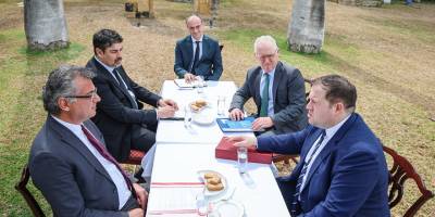 Erhürman ile Doughty görüştü