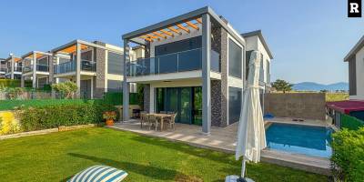 Kiralık Villada Tatil: Kuşadası’nda Huzur ve Konforun Tadını Çıkarın