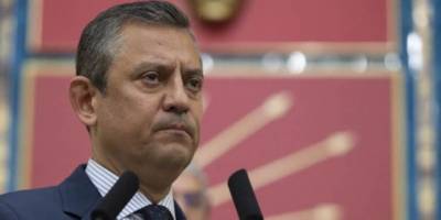 Özgür Özel: "Bu gece her yerde olabiliriz"