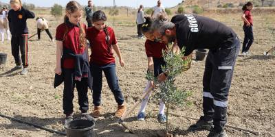 İskele Belediyesi Orman Haftası dolayısıyla fidan dikme etkinliği düzenledi