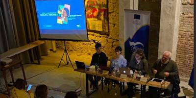 AB Bilgi Merkezi, “Toplum ve Hukuk Bağlamında Irkçılıkla Mücadele Paneli” düzenledi