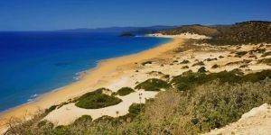 Karpaz’da kuş gözlem gezisi düzenliyor