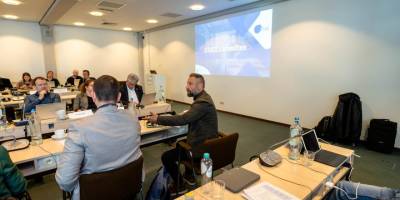 Maviş, ETUCE toplantısında eğitimde demokratik gerilemeyi vurguladı