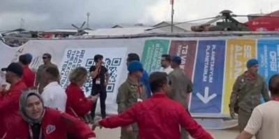 Teknofest'te stant devrildi, 3 kişi yaralandı