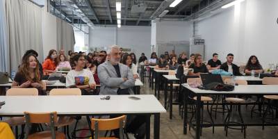 ARUCAD öğrencileri, Domus Academy akademisyenleriyle çevrimiçi konferansta buluştu