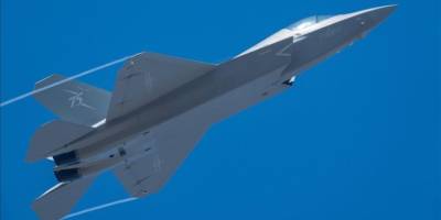 Çin yeni savaş uçaklarının geliştirilmesinde yapay zekayı kullanıyor