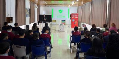 Güvenli internet eğitimlerinin ikinci dönemi devam ediyor