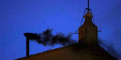 Vatikan'da yapılan ilk tur oylamada yeni papa seçilemedi