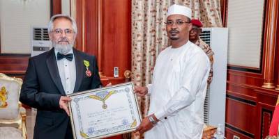 Raşit Pertev Çad Ulusal Devlet Nişanıyla ödüllendirildi