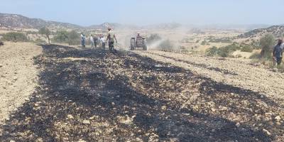 Mehmetçik yakınlarında arazi yangını