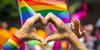 Türkiye'de, kendi aralarında düğün yapan eşcinsellere hapis cezası geliyor