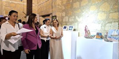 MS hastaları yararına sergi