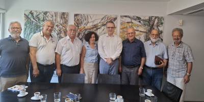 İki Toplumlu Barış İnisiyatifi – Birleşik Kıbrıs heyeti Menelaos Menelaou ile görüştü