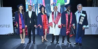 YDÜ'de 780 öğrenci kep attı