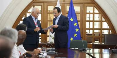 Hristodulidis Kıbrıslı Türk heyetle görüştü