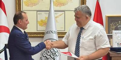 Kıbrıs Vakıflar İdaresi Genel Müdürü Tümer, Azerbaycan heyetini ağırladı