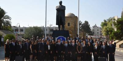 Türkiye İş Bankası 101. kuruluş yıl dönümünde Atatürk Anıtı'na çelenk koyuldu