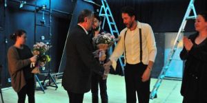 “Ben Feuerbach” Girne’de sahnelendi