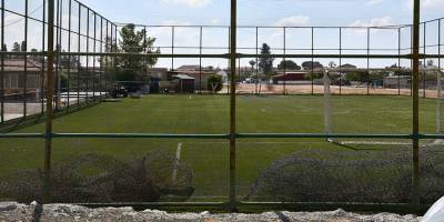 İnönü’de halı saha yenileniyor