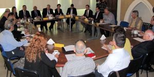 Siyasi partiler ara bölgede bir araya geldi