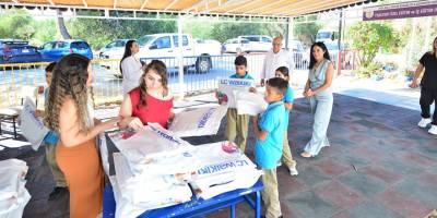 Lefke Belediye Başkanı Kaya’dan özel öğrencilere anlamlı ziyaret