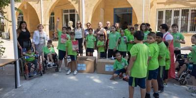 Merit çalışanlarından 750 çocuğa kırtasiye ve oyuncak desteği