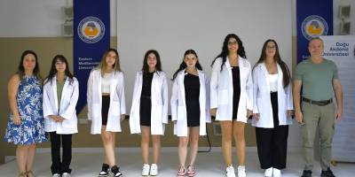 DAÜ, Dünya Eczacılık Günü’nü beyaz önlük giyme töreni ile kutladı