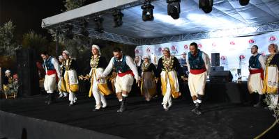24. Uluslararası Zeytinlik Zeytin Festivali üçüncü gecesini tamamladı