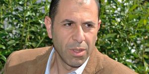 Özersay, yurda döndü