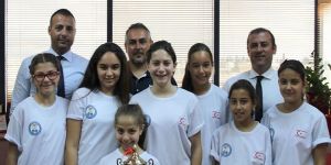 Yüzücülerden başarılı dereceler